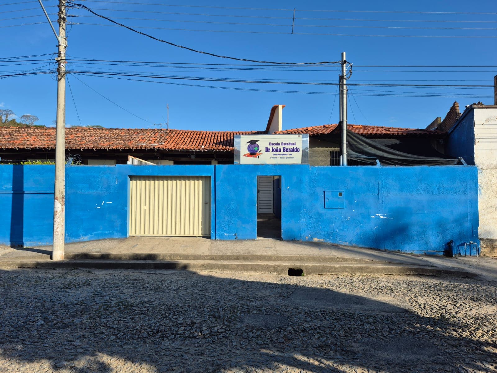 Fachada da E.E. Dr. João Beraldo